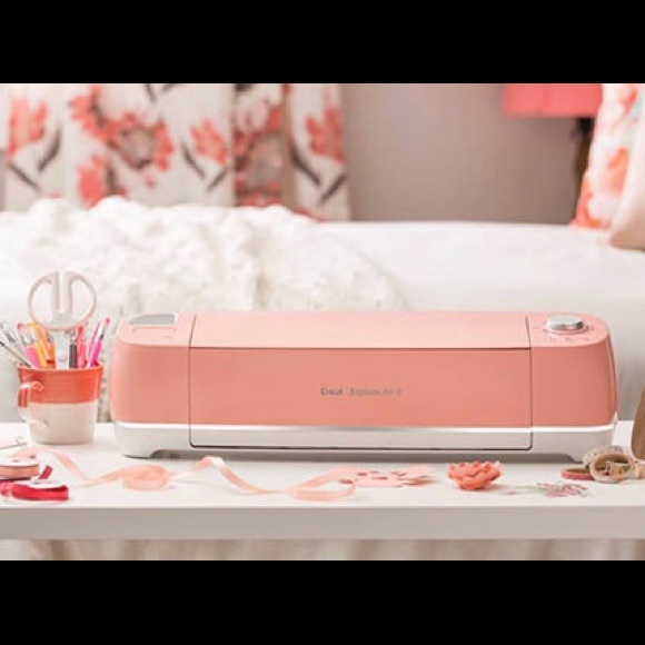 Cricut Explore Air 2 *Limited Edition Color - Hard To Find*
- Brand Neww/ Box - Picture 2 of 8